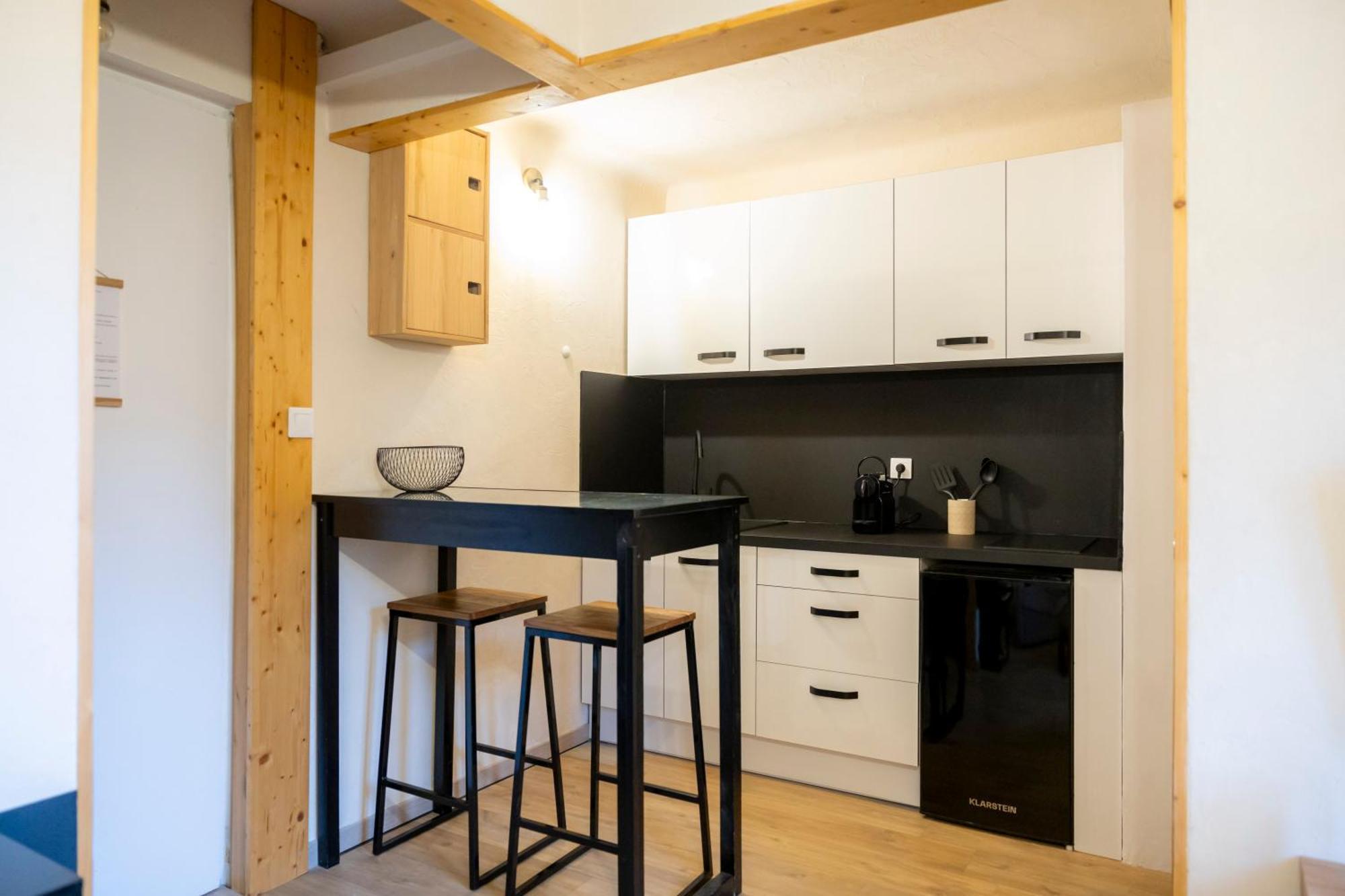 La Galleanne Studio Agreable Et Chaleureux Briançon Buitenkant foto